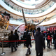 Illustration for article titled A Massive iWarcraft/i Exhibit Just Made This Mall The Best One In The World